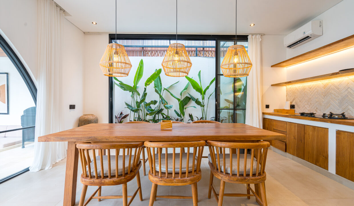 VILLA 3010-24